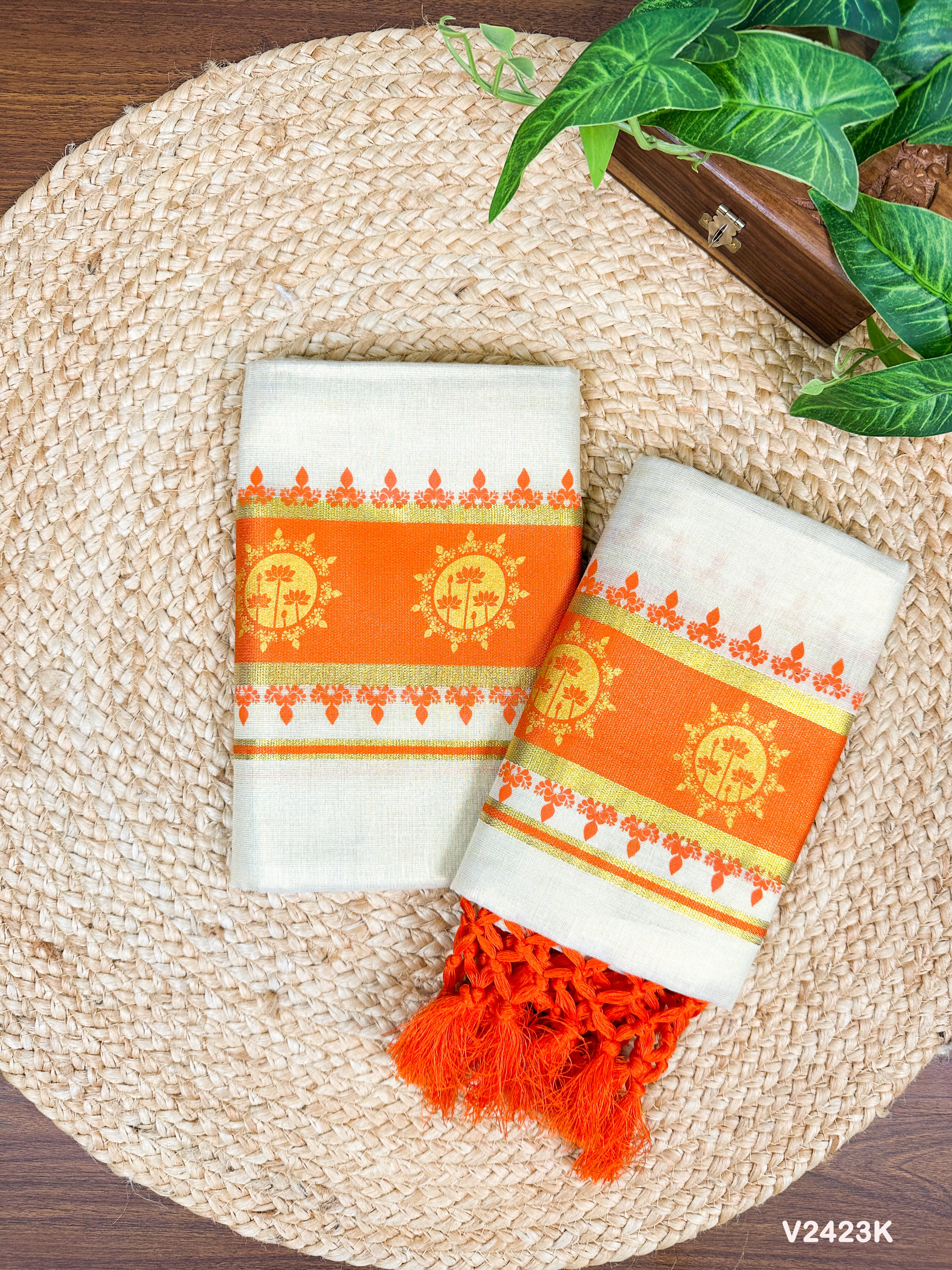 3" GT col Kottaran S.Mundu Floral print with 2 side chittam with kunjalam