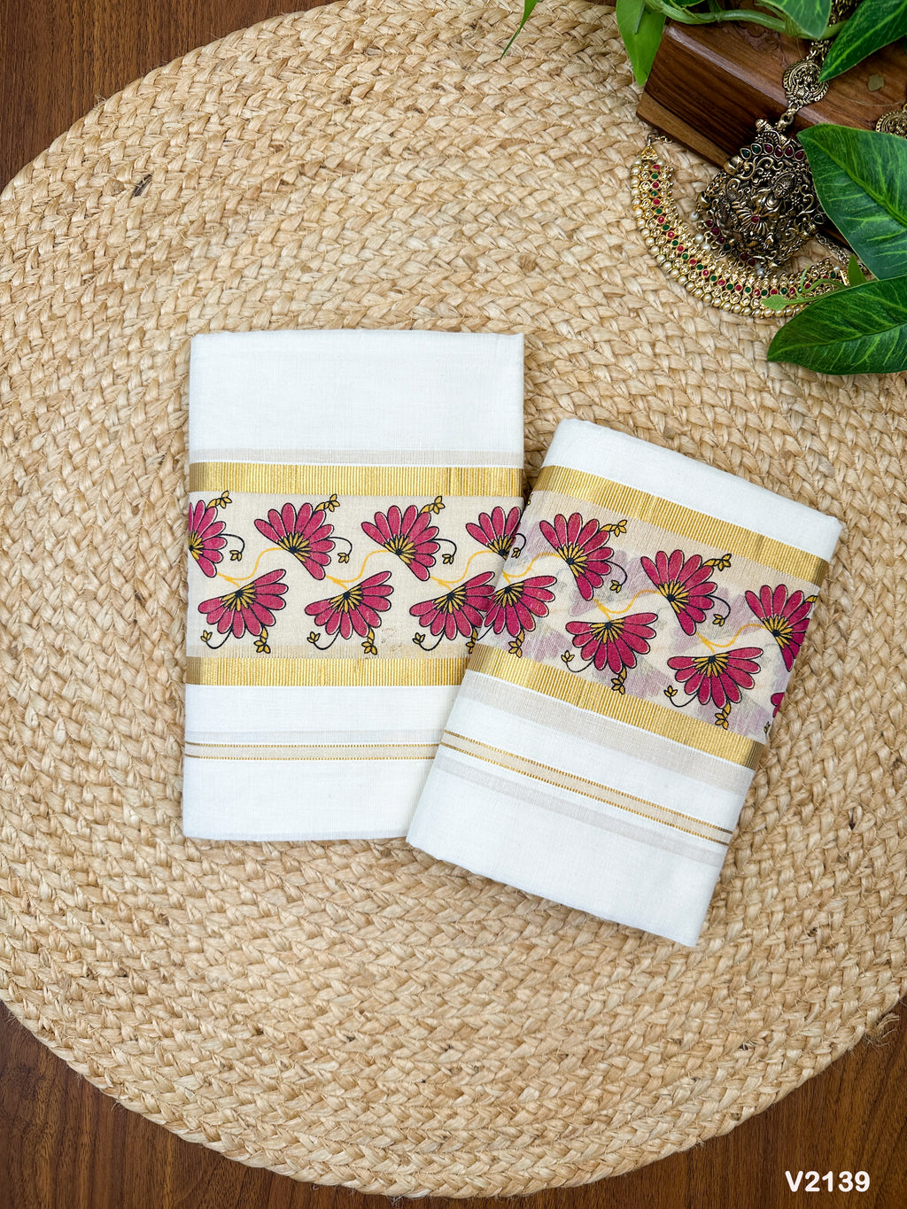 4" cotton centre gap set mundu  Tri color Running flower print