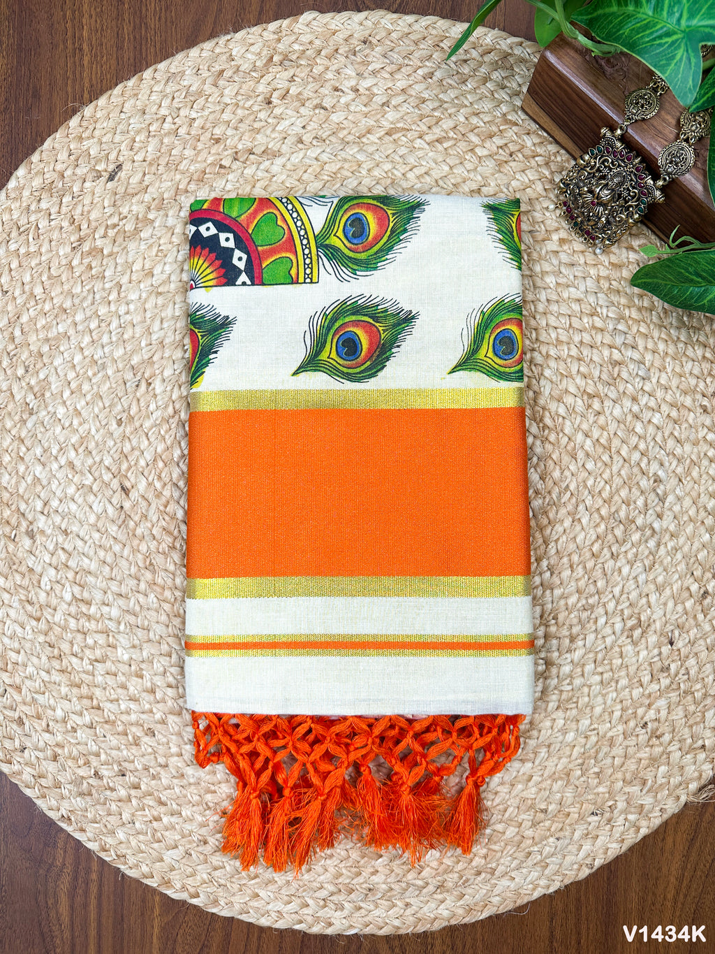 4" Kottaram Mural Print Saree with Kunjalam