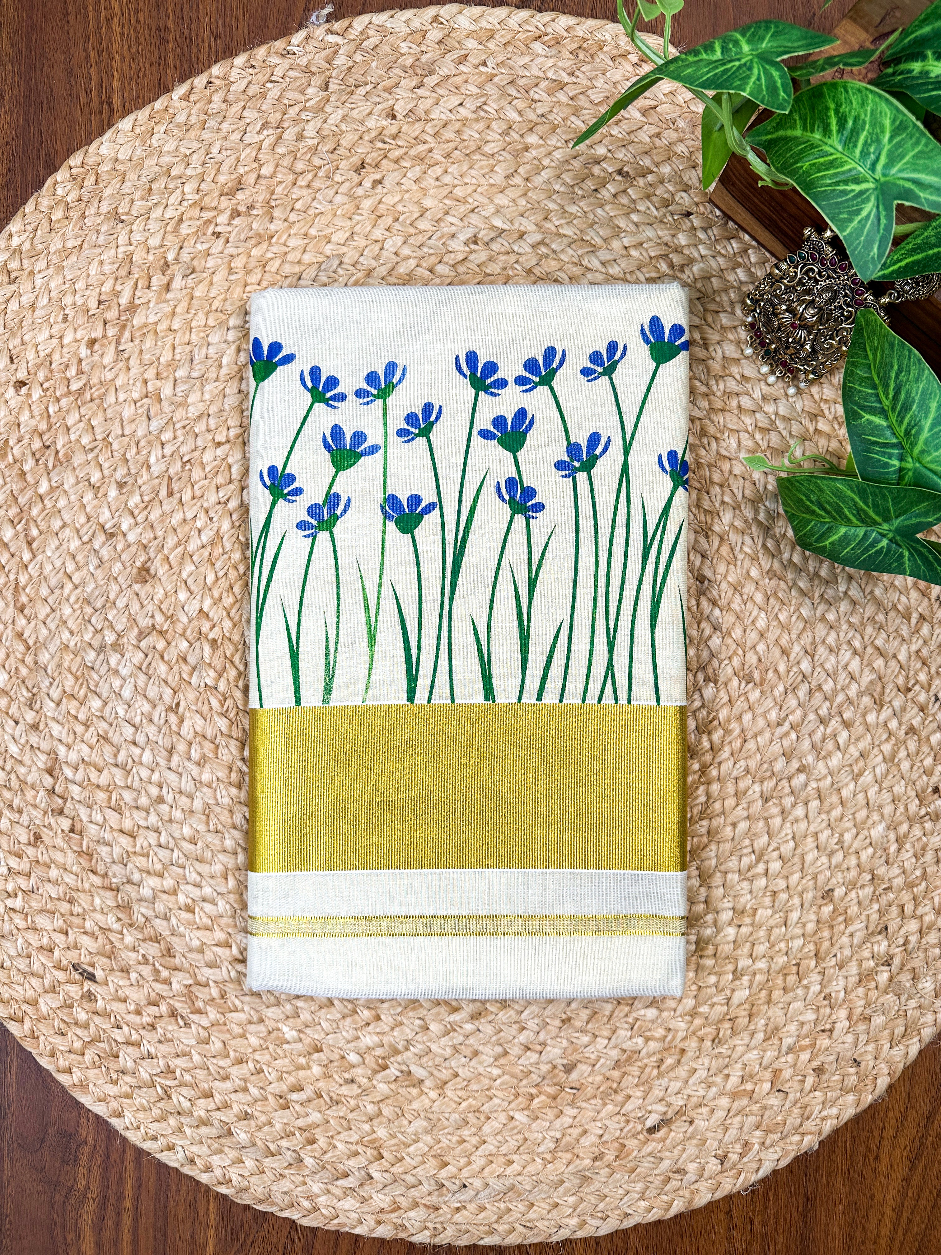 3×3 Golden Tissue Plain Kasavu Floral Print Saree