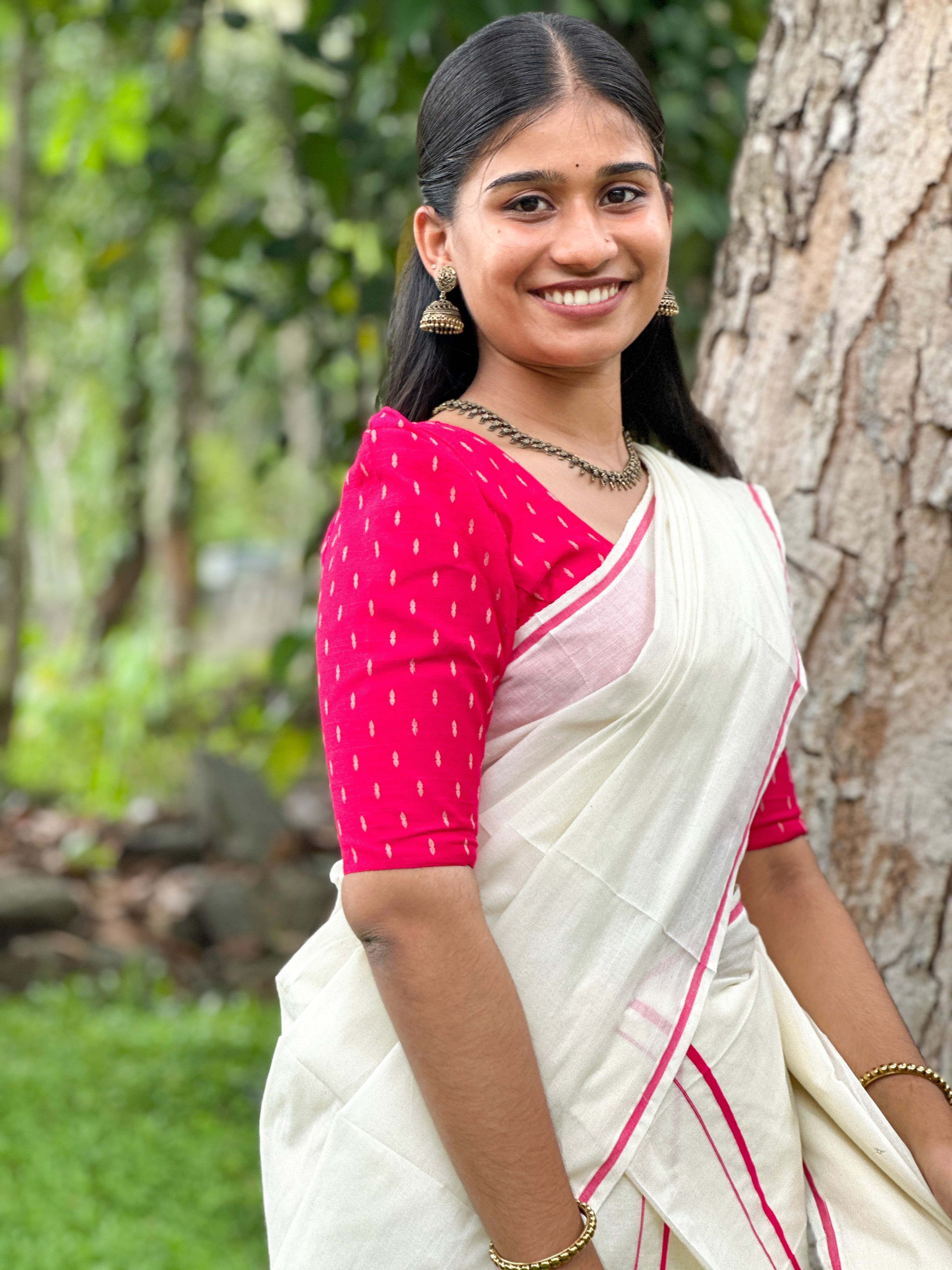 Puliyilakara Set Mundu