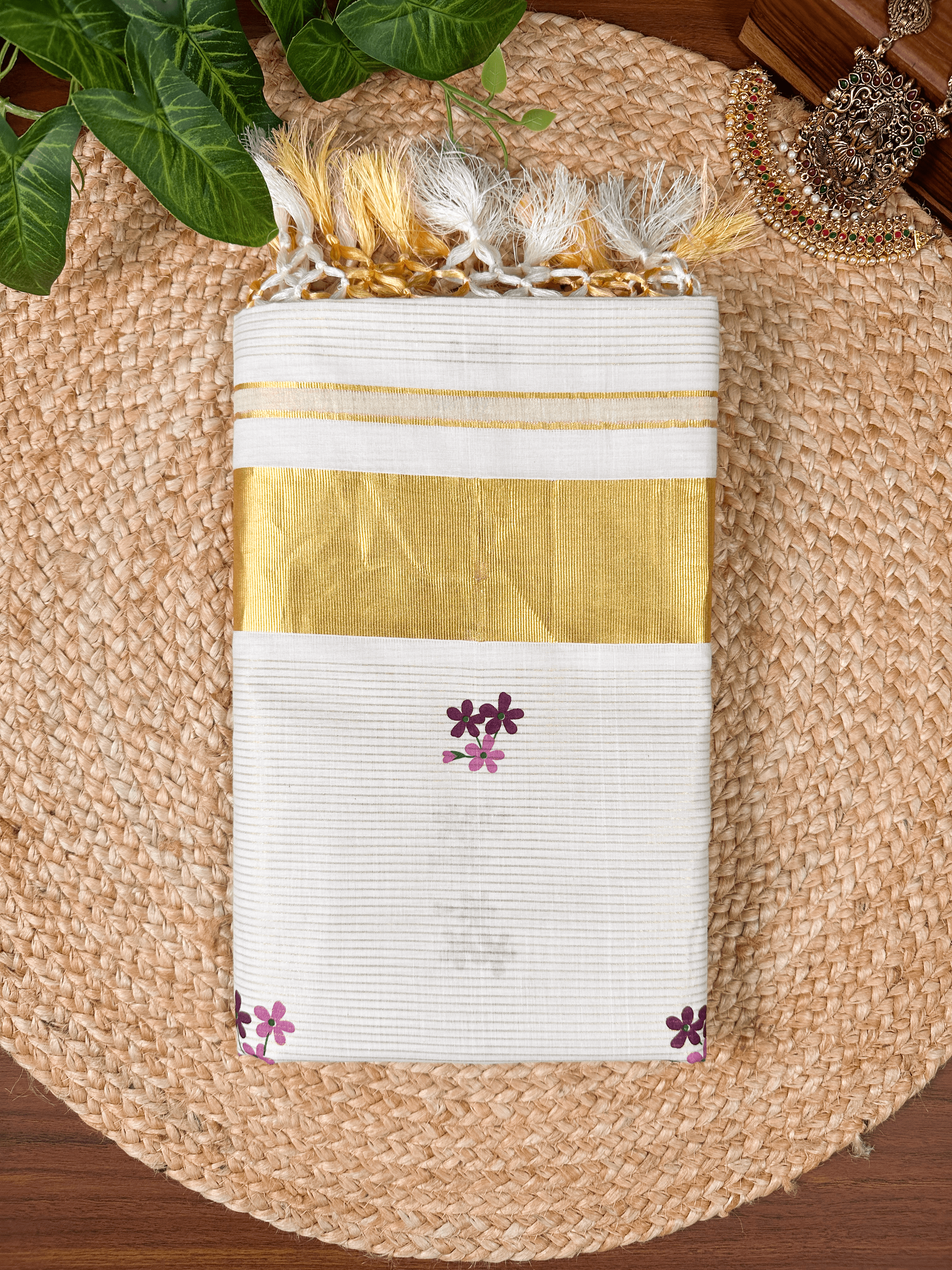 Cotton Half Fine Stripe Kasavu Set Saree