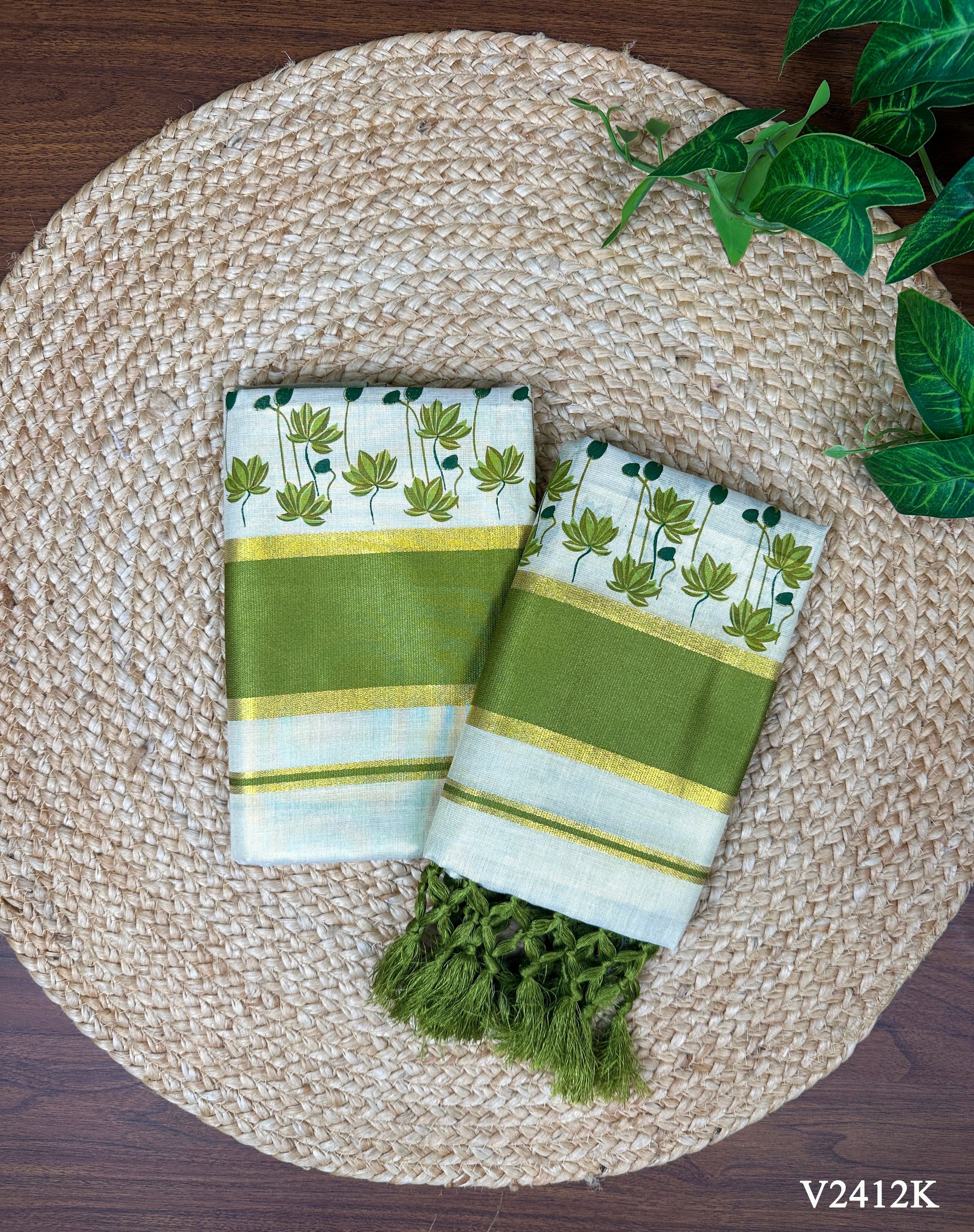 Lotus Printed Tissue Set Mundu