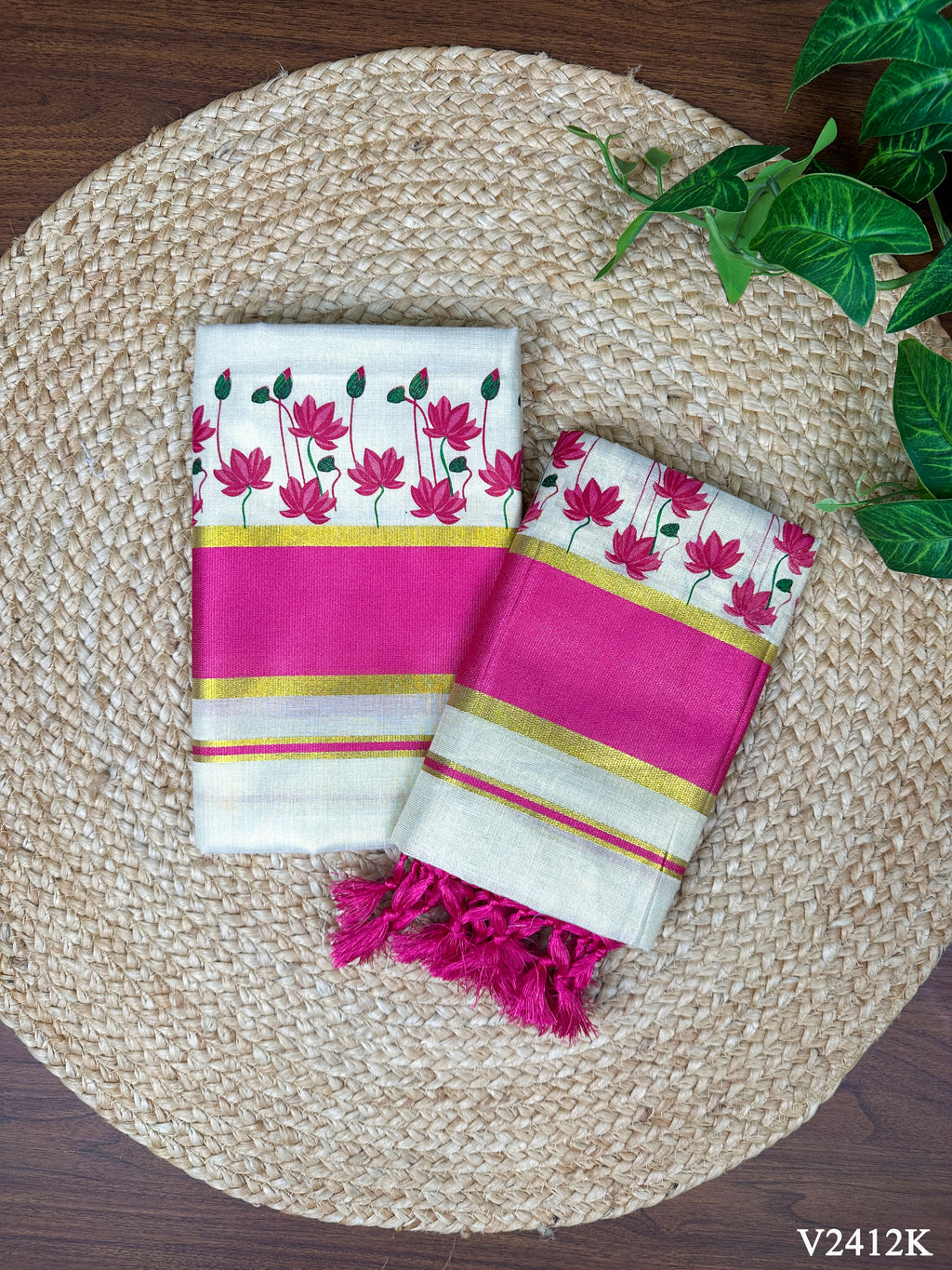 Lotus Printed Tissue Set Mundu