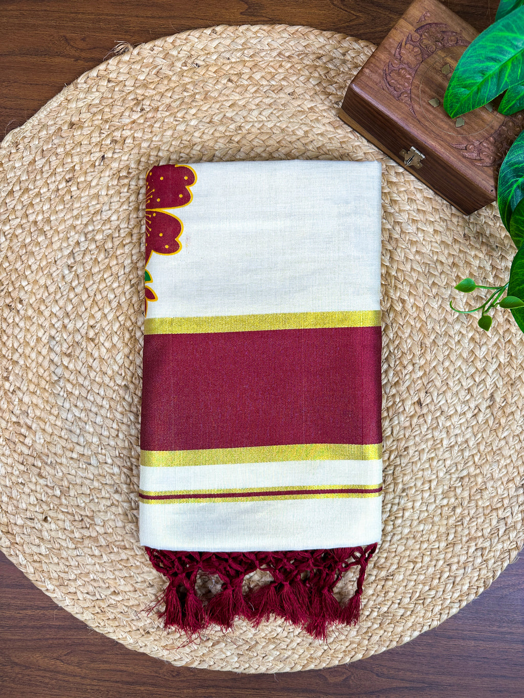 Hand-Printed Kerala Saree with Elegant Kasavu Border