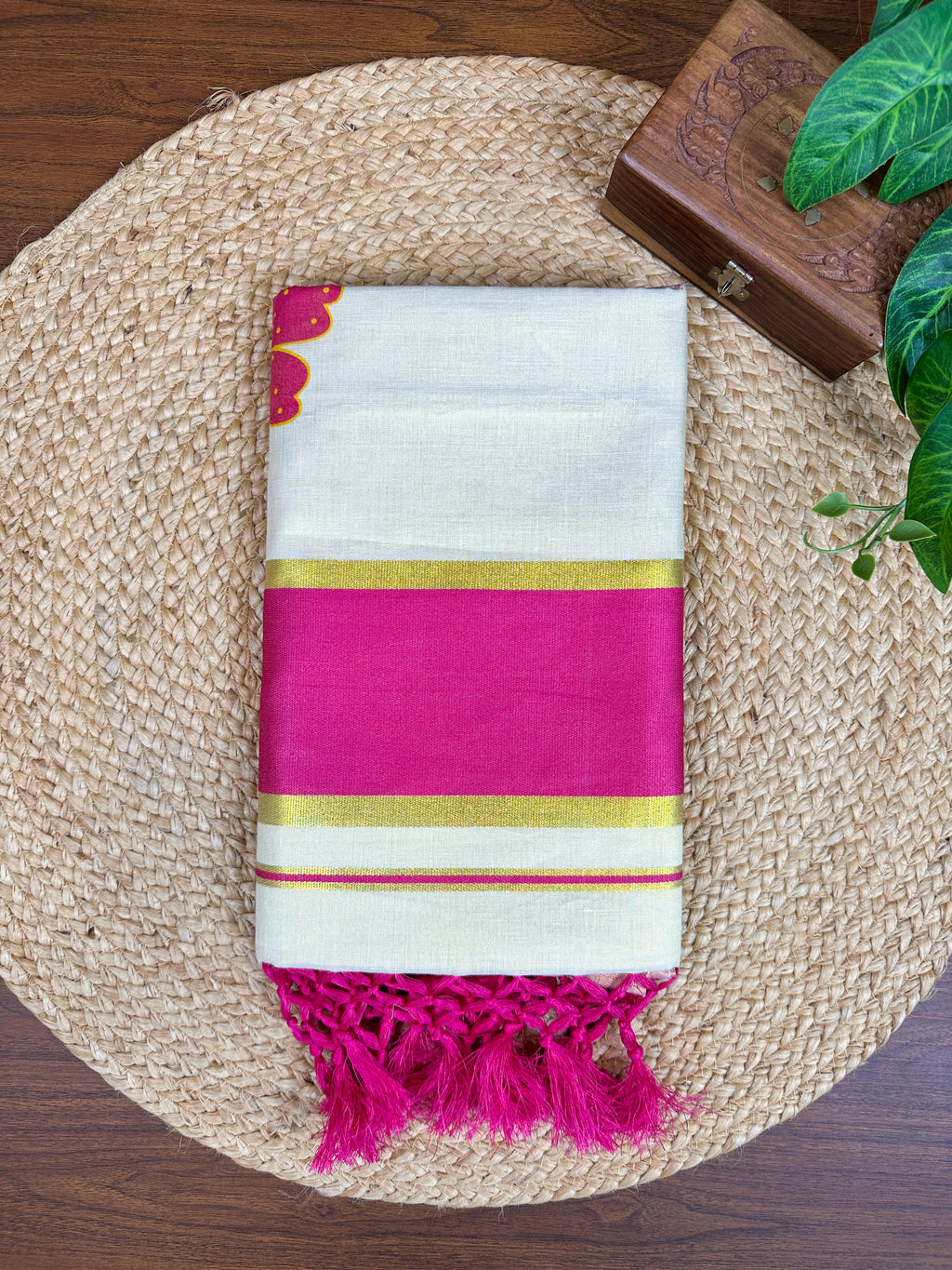 Hand-Printed Kerala Saree with Elegant Kasavu Border