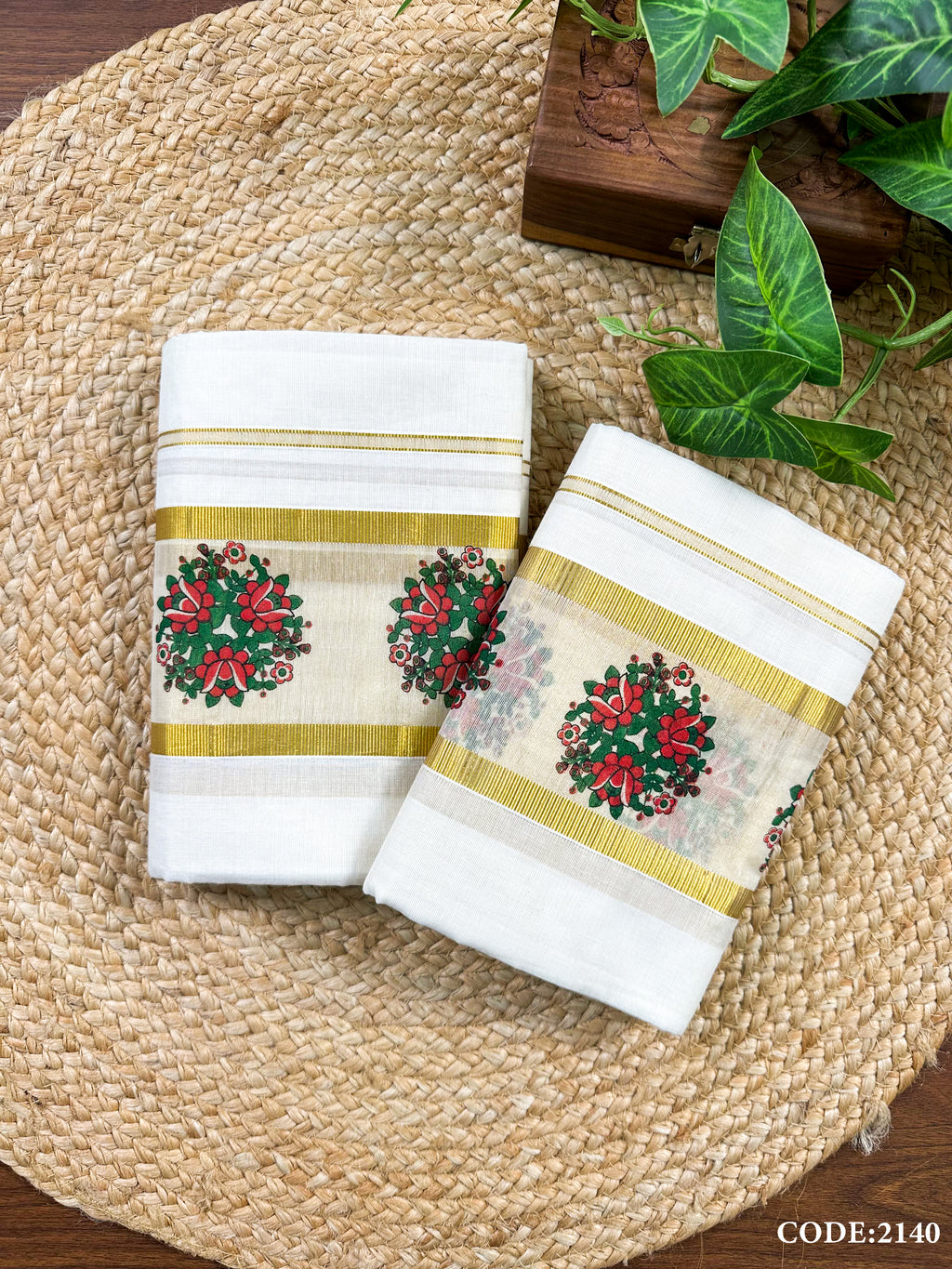 4" Cotton Centre Gap Set Mundu – Round Tri-Color Flower Print