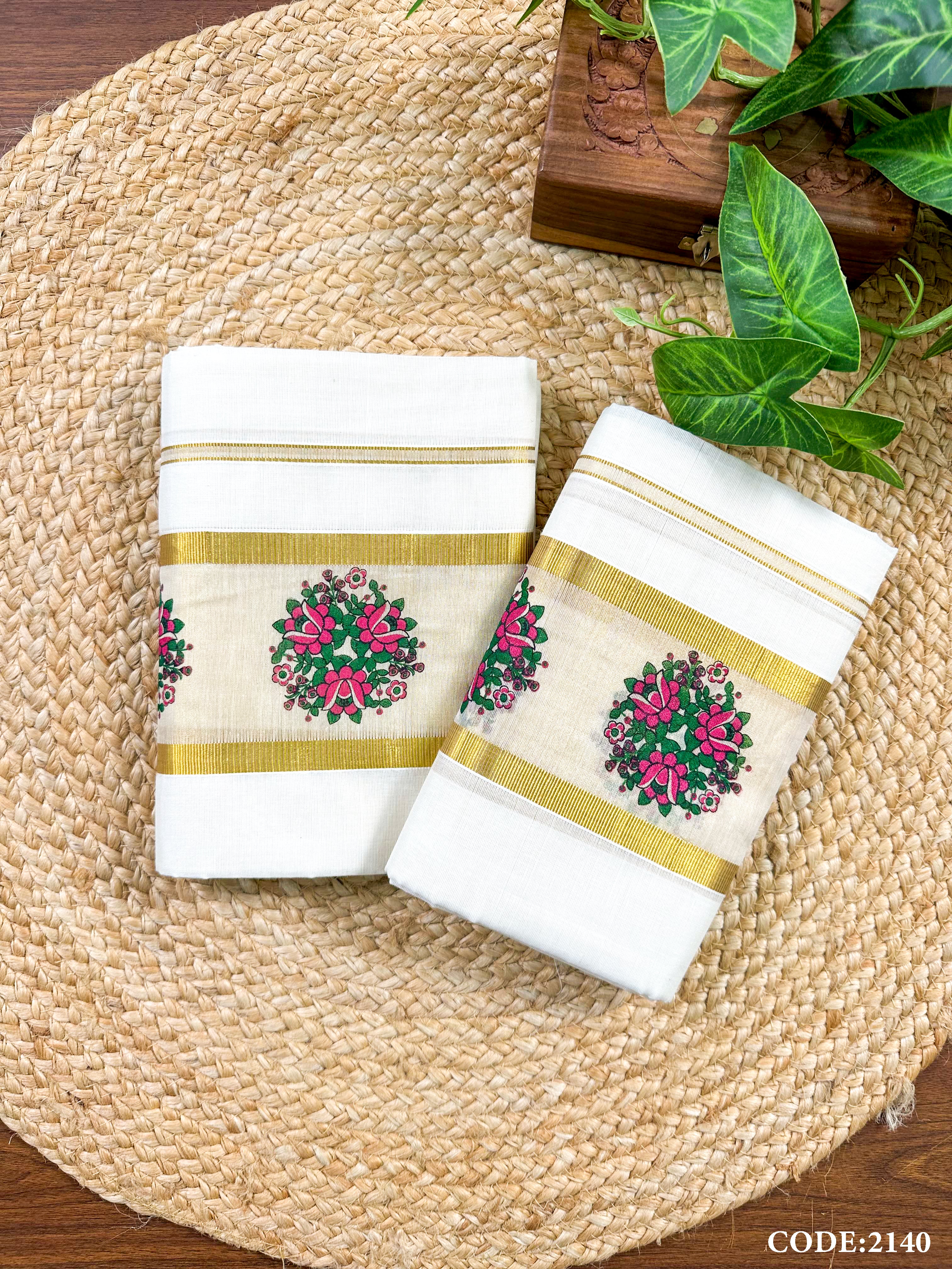 4" Cotton Centre Gap Set Mundu – Round Tri-Color Flower Print